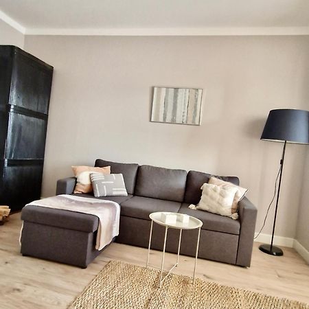 Tolstoi Scandinavian 1 Bedroom Apartment + Free Parking Тарту Экстерьер фото