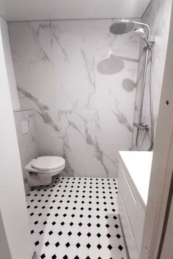 Tolstoi Scandinavian 1 Bedroom Apartment + Free Parking Тарту Экстерьер фото