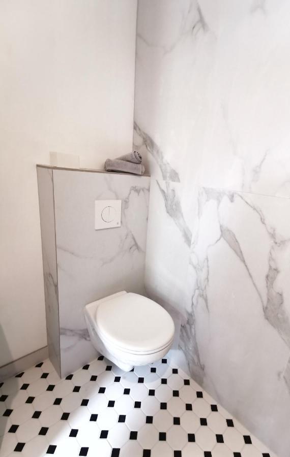 Tolstoi Scandinavian 1 Bedroom Apartment + Free Parking Тарту Экстерьер фото
