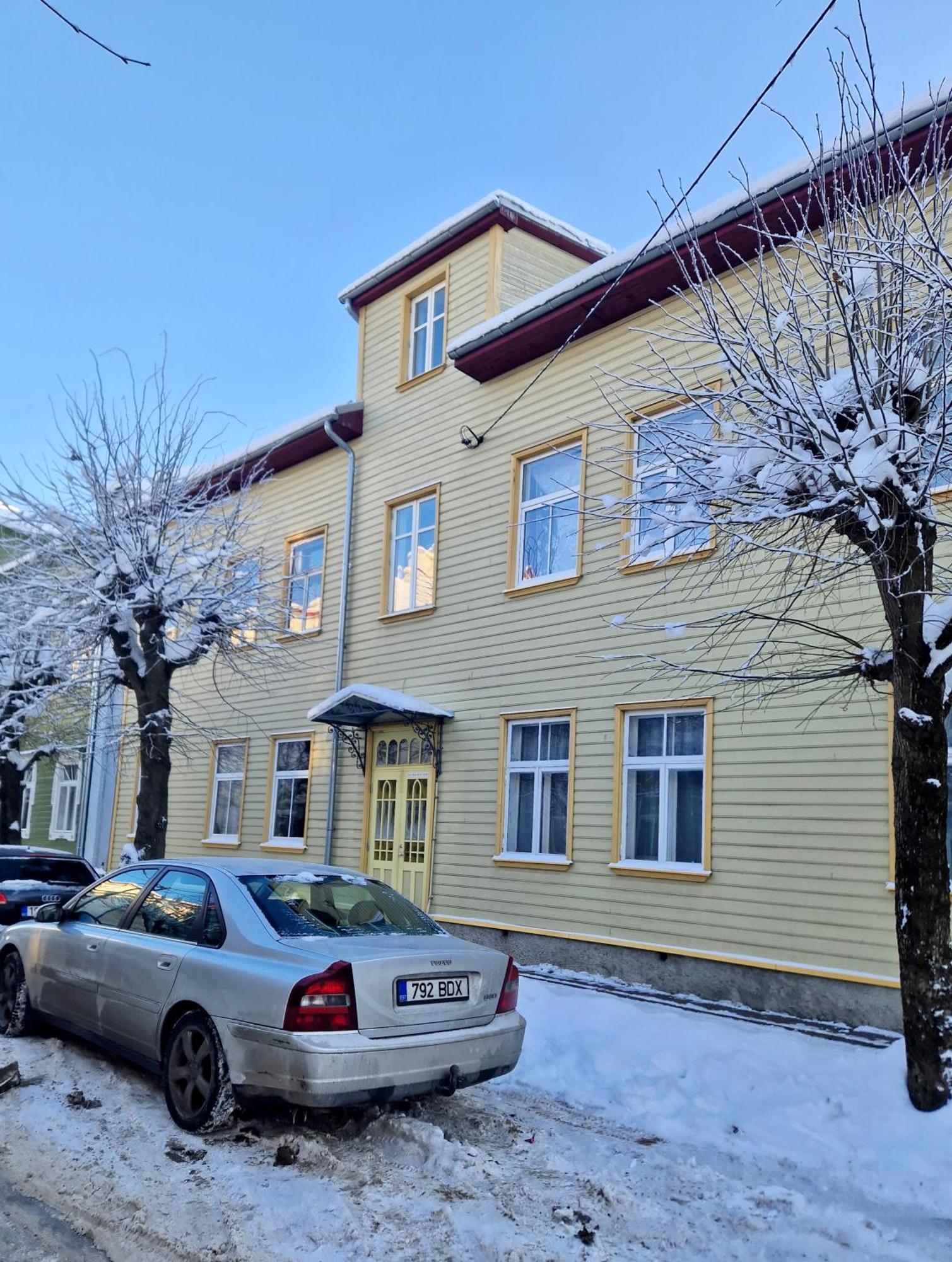 Tolstoi Scandinavian 1 Bedroom Apartment + Free Parking Тарту Экстерьер фото